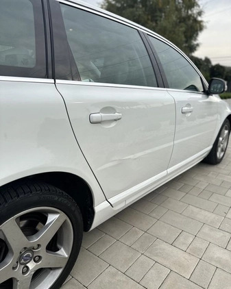 Volvo V70 cena 20000 przebieg: 357000, rok produkcji 2008 z Łódź małe 137
